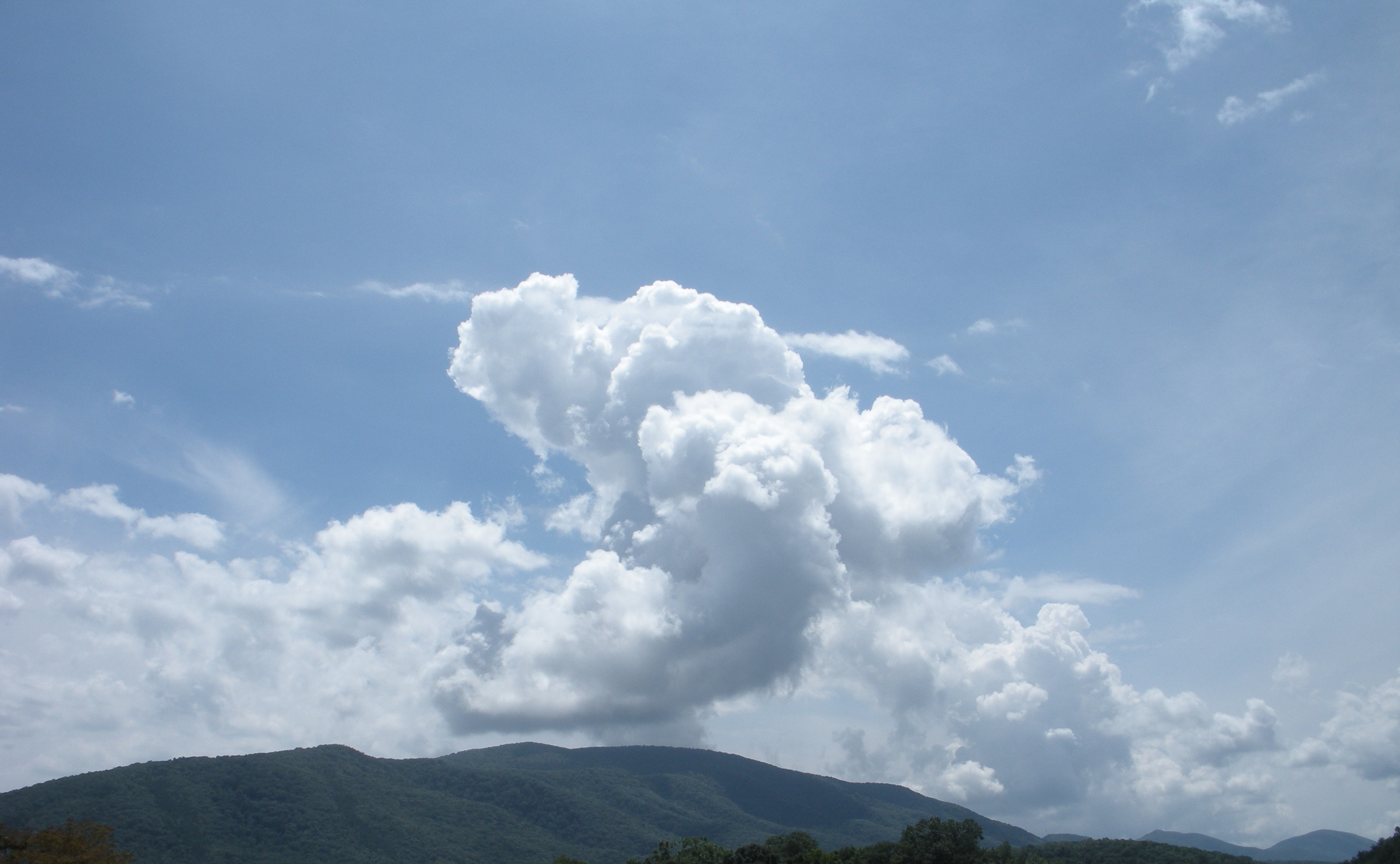 Cloud Duel Monitor B
